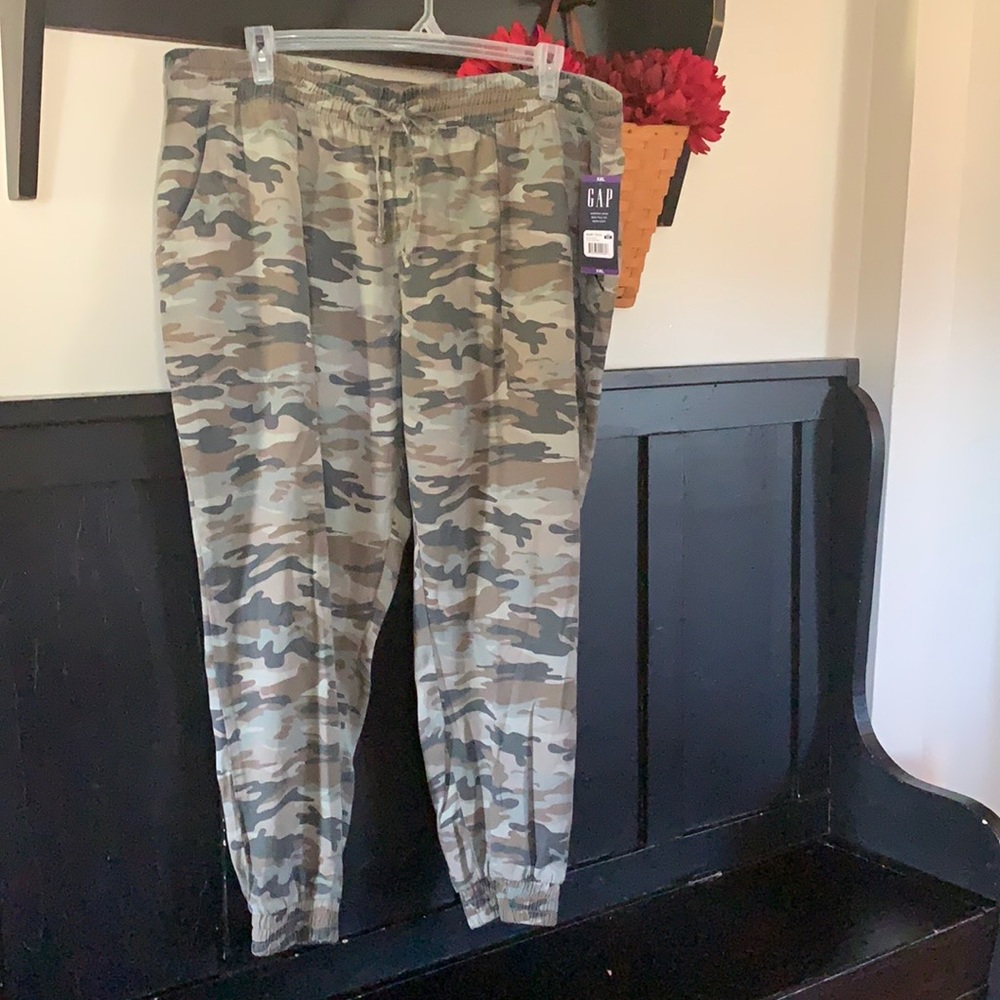 GAP olive camo tencel jogger XXL NWT pull on soft
